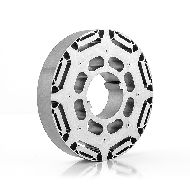 Nowy stojan i rdzeń wirnika silnika z napędem energetycznym