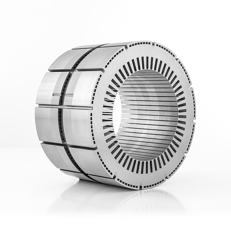 Nowy stojan i rdzeń wirnika silnika z napędem energetycznym