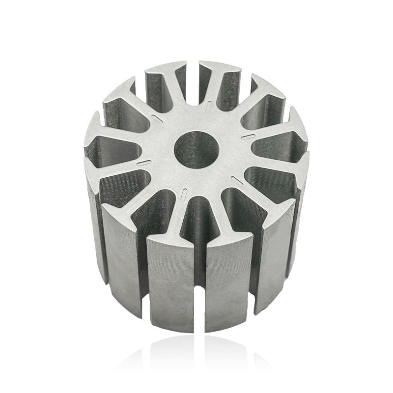 W jaki sposób stojan i rdzeń wirnika silnika pompy wodnej przyczyniają się do stabilności momentu obrotowego i płynnego rozruchu silnika pompy wodnej?