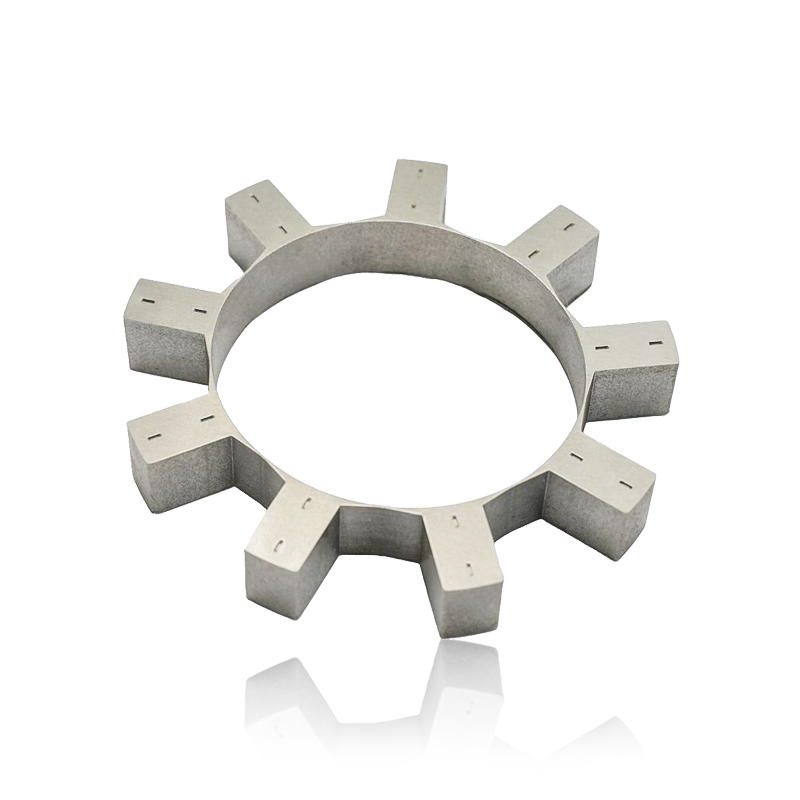 Jaki wpływ mają stojan i rdzeń wirnika silnika kolejowego na redukcję hałasu i wibracji w układach silników transportu kolejowego?